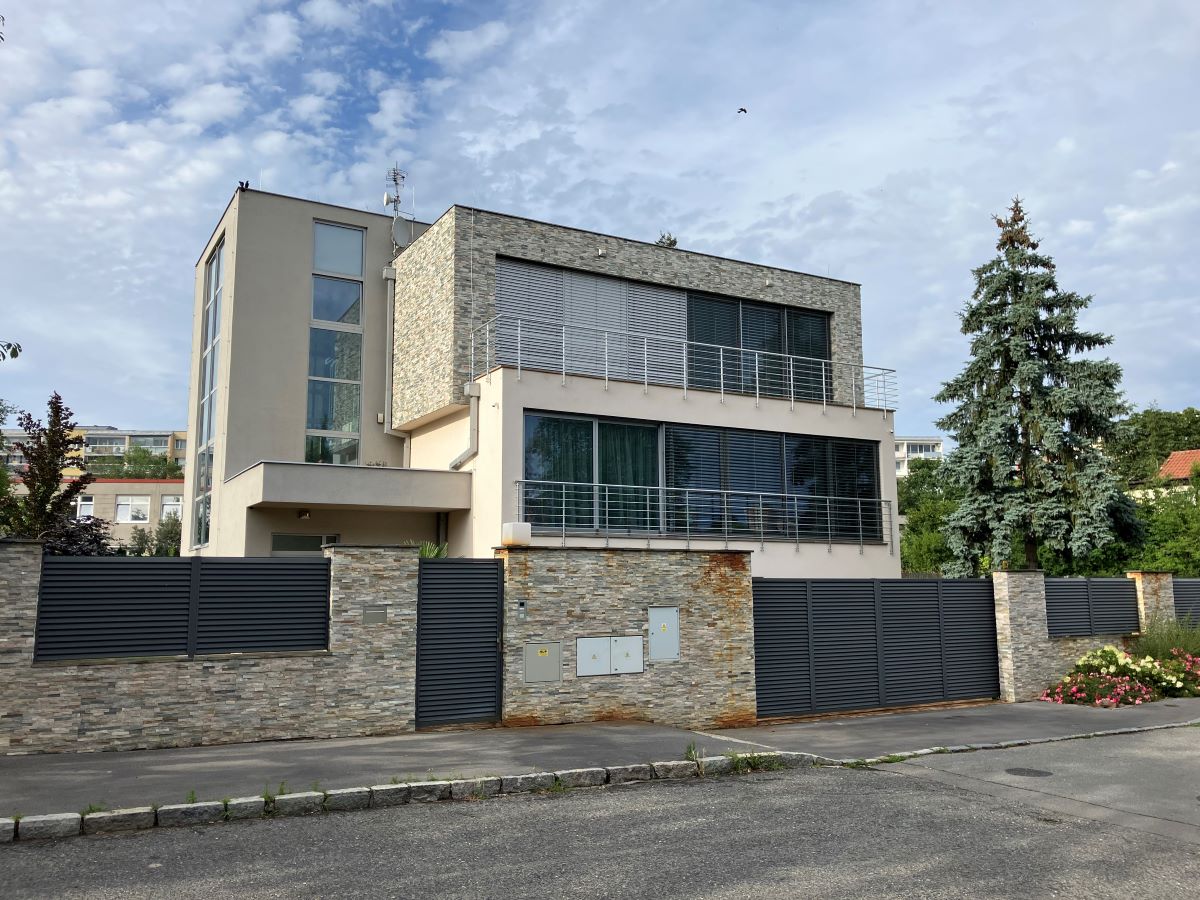 Rodinný dům, Lhotka.